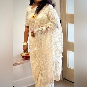 Elegant Cream net Sareewith diamond on it ❤️